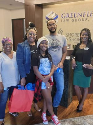 whole-family-and-realtor